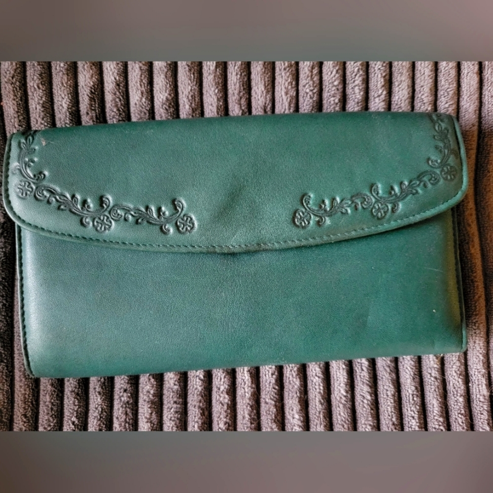 Buxton wallet